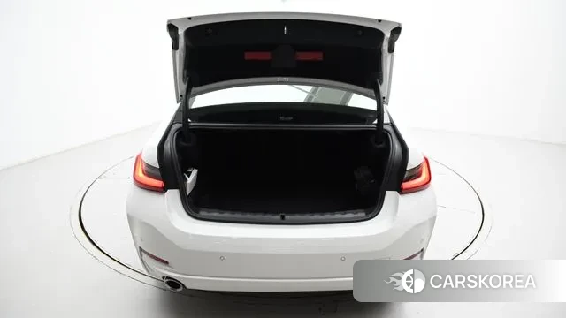 BMW 3 Series (G20) id 3246181 из Кореи 11