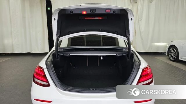 Mercedes-Benz E-Class W213 id 4794507 из Кореи 11