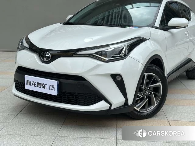 Toyota C-HR id 4368350 из Китая 11