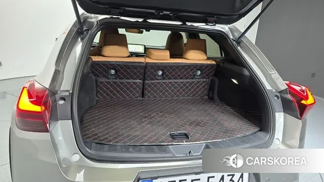 Lexus UX300h id 3769719 из Кореи 11