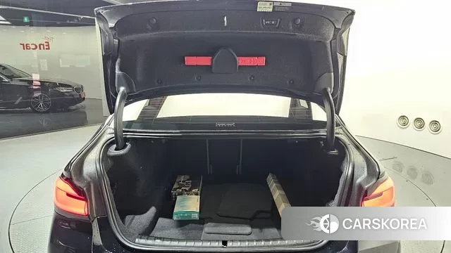 BMW 5 Series (G30) id 3598229 из Кореи 11