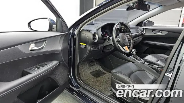 Kia Come New K3 id 2686568 из Кореи 11