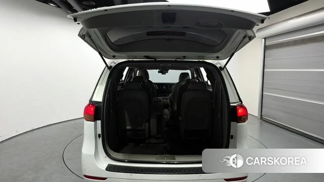 Kia All New Carnival id 4180608 из Кореи 11