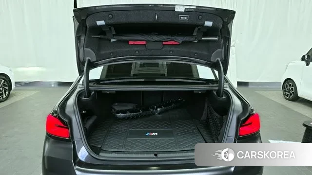 BMW 5 Series (G30) id 3551894 из Кореи 11