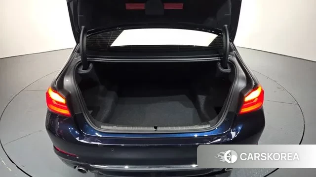 BMW 5 Series (G30) id 3095211 из Кореи 11