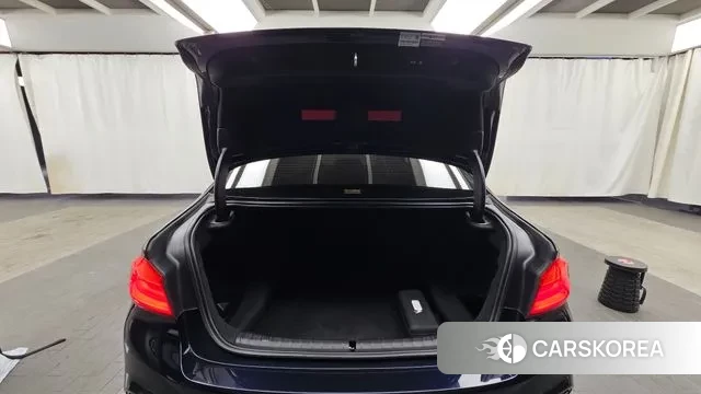 BMW 5 Series (G30) id 3626683 из Кореи 11