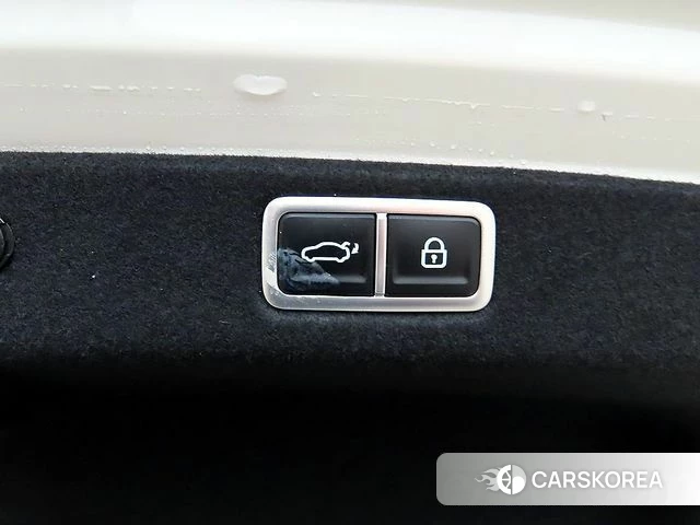 Hyundai Grandeur (GN7) id 3922508 из Кореи 11