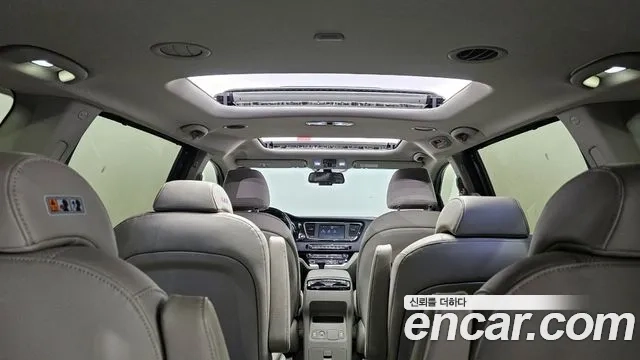 Kia The New Carnival id 2896282 из Кореи 11