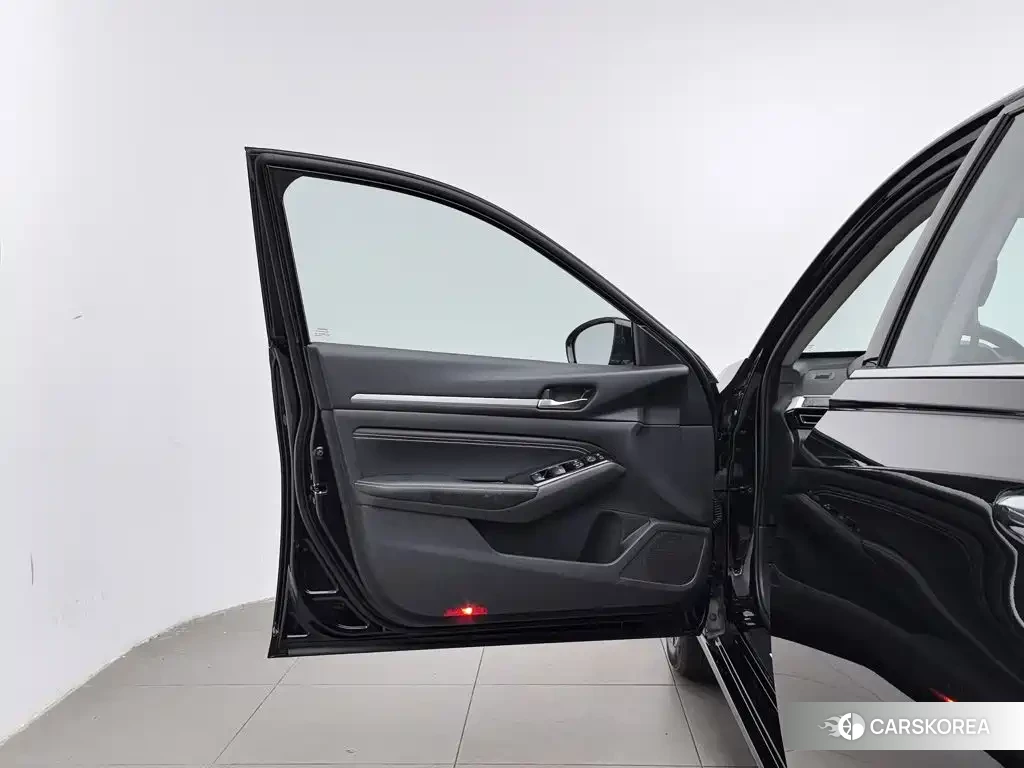 Nissan Altima id 4547936 из Китая 11