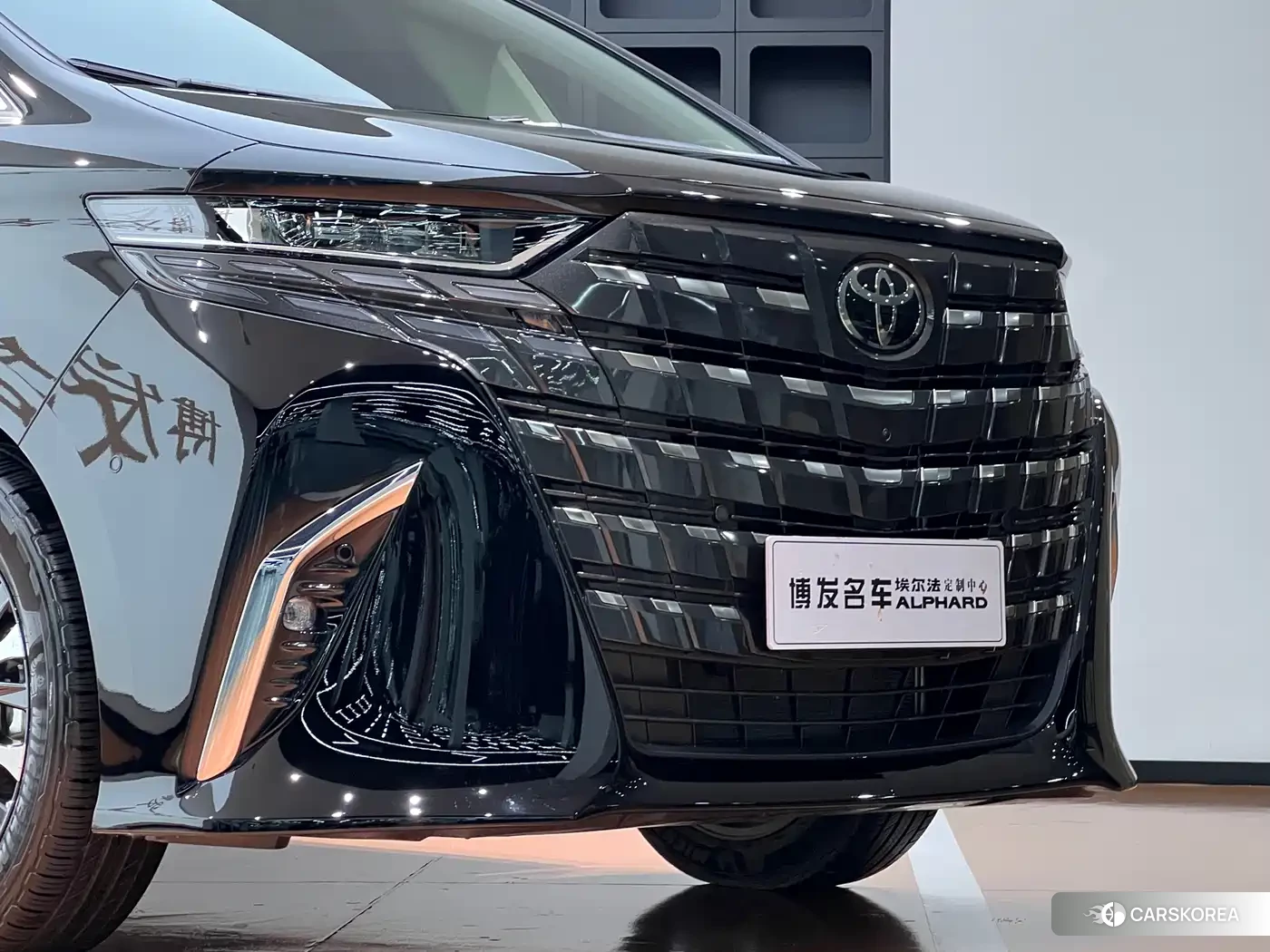 Toyota Alphard id 4547219 из Китая 11