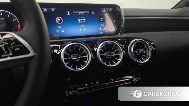 Mercedes-Benz A-Class W177 id 4773214 из Кореи 11