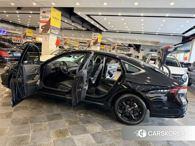 Honda Accord id 4328657 из Китая 11