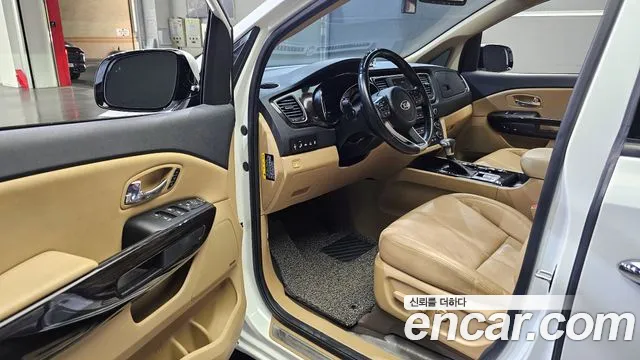 Kia The New Carnival id 2676441 из Кореи 11