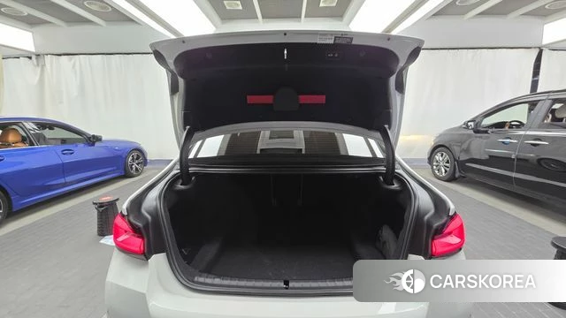 BMW 5 Series (G30) id 3865166 из Кореи 11