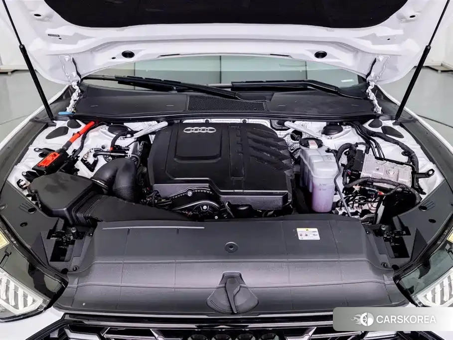 Audi A7L id 4669397 из Китая 11