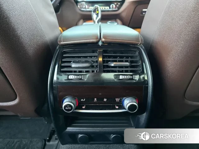 BMW 5 Series (G30) id 3397120 из Кореи 11