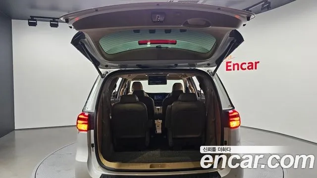 Kia The New Carnival id 2937118 из Кореи 11