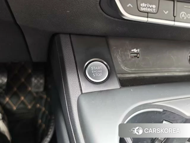 Audi A4L id 4273263 из Китая 11