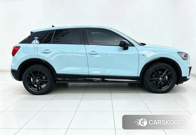 Audi Q2L id 4272850 из Китая 11