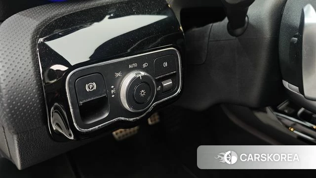 Mercedes-Benz A-Class W177 id 4702591 из Кореи 11