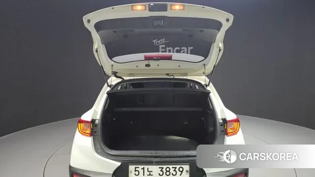 Kia Stonic id 3737125 из Кореи 11