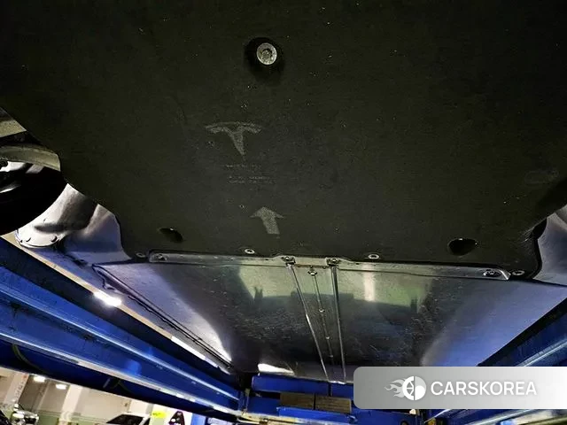 Tesla Model 3 id 3306883 из Кореи 11