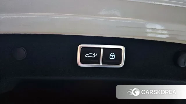 Hyundai Grandeur Hybrid (GN7) id 3026971 из Кореи 11