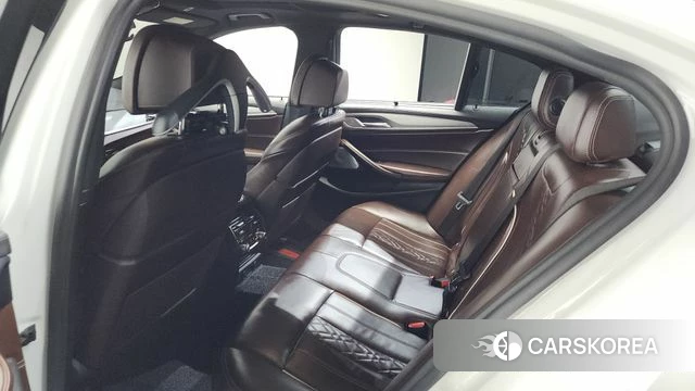 BMW 5 Series (G30) id 4285734 из Кореи 11
