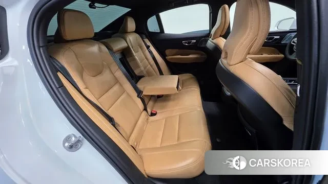 Volvo S60 3rd generation id 3696544 из Кореи 11