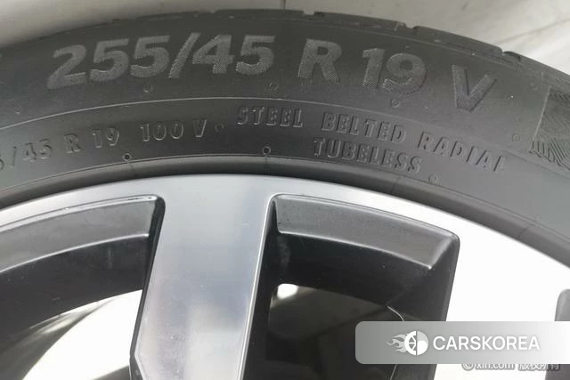 Volkswagen Tiguan L id 4290706 из Китая 11