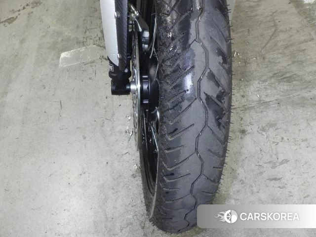Triumph BONNEVILLE BOBBER id 4182770 из Японии 11