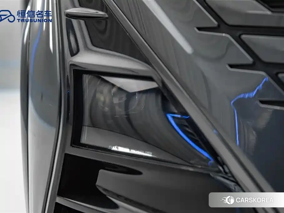 Chang'an Changan UNI-T id 4589121 из Китая 11