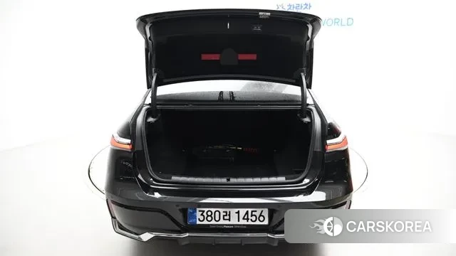 BMW 7 Series (G70) id 3431925 из Кореи 11