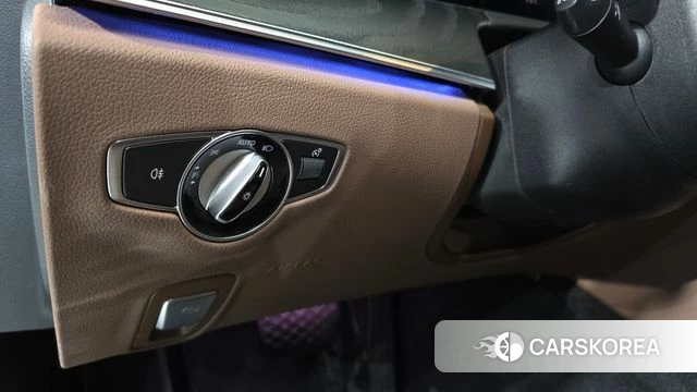 Mercedes-Benz E-Class W213 id 4665904 из Кореи 11