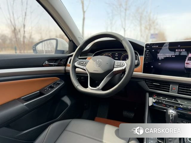 Volkswagen Bora id 4263190 из Китая 11