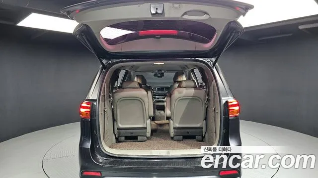 Kia The New Carnival id 2840136 из Кореи 11