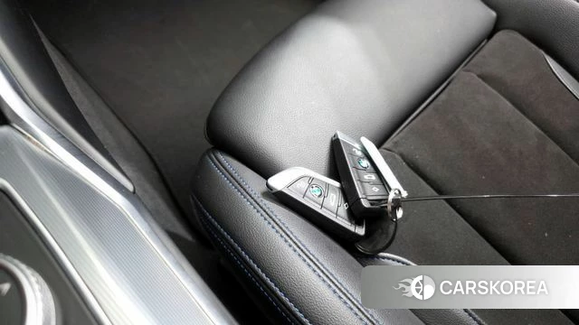 BMW 3 Series (G20) id 3935442 из Кореи 11