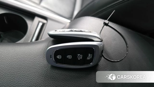 Hyundai The New Grandeur IG id 3860289 из Кореи 11