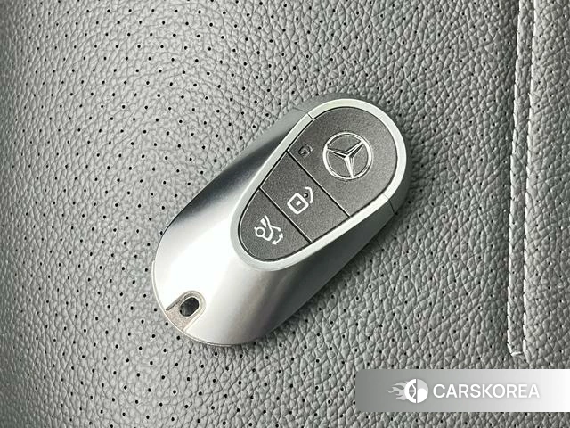 Mercedes-Benz Class C id 4300443 из Китая 11