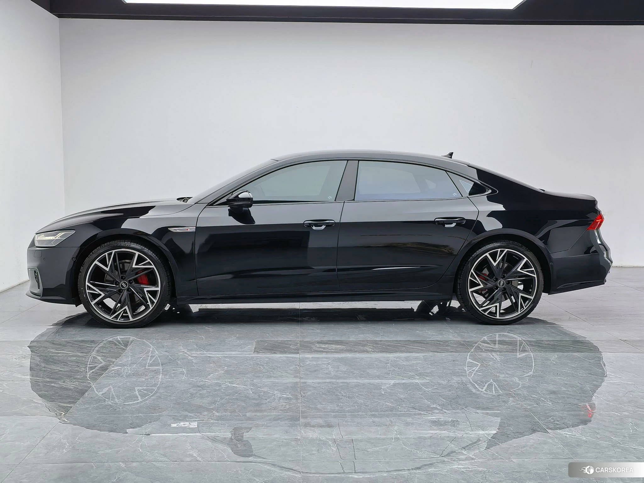 Audi A7L id 4479268 из Китая 11