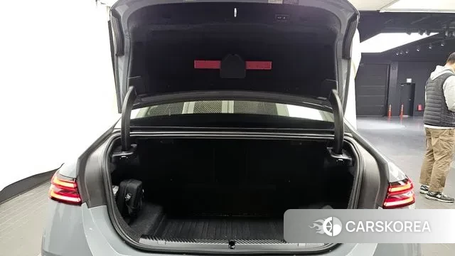 BMW 5 Series (G60) id 3496805 из Кореи 11