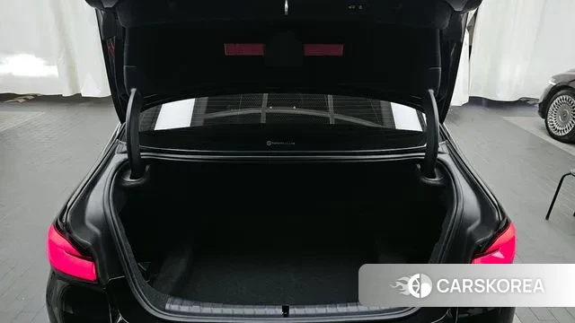 BMW 5 Series (G30) id 3128374 из Кореи 11