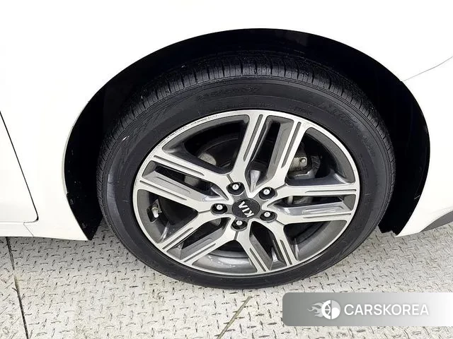 Kia Come New K3 id 3617109 из Кореи 11