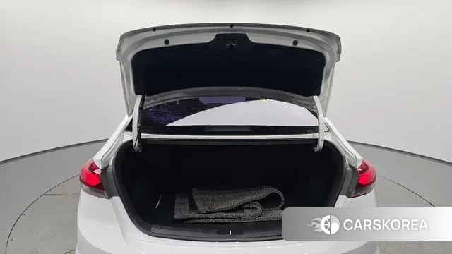 Hyundai Avante AD id 3505360 из Кореи 11