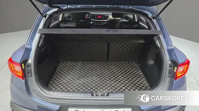 Kia Stonic id 3588216 из Кореи 11