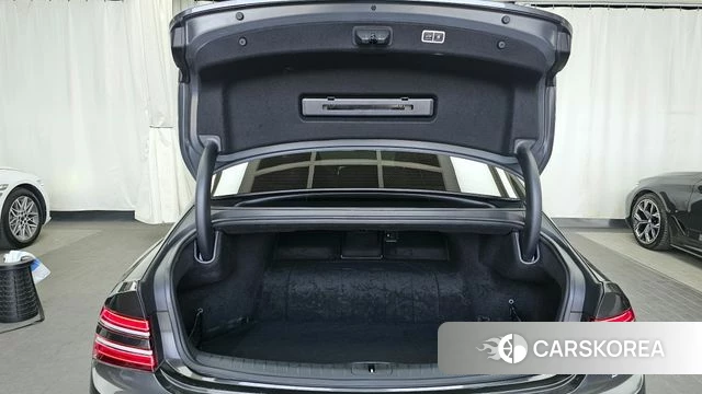 Genesis Electrified G80 (RG3) id 3935100 из Кореи 11