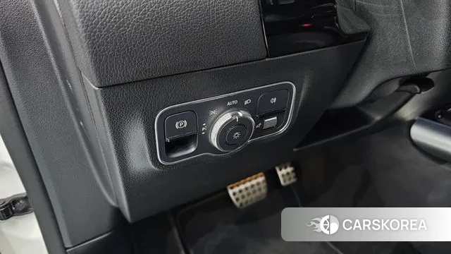 Mercedes-Benz GLA - Class H247 id 3539407 из Кореи 11