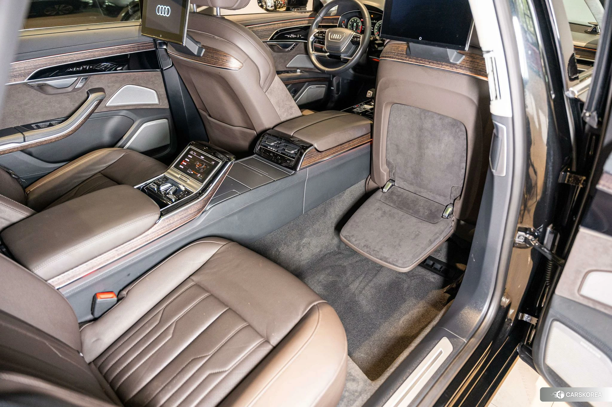 Audi A8 id 4487260 из Китая 11