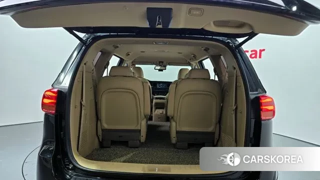 Kia The New Carnival id 2368013 из Кореи 11