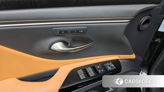 Lexus ES300h 7th generation id 4898646 из Кореи 11